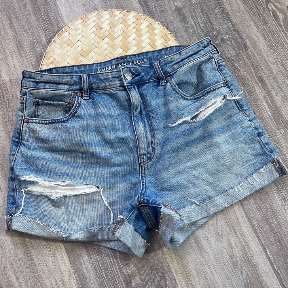 American Eagle mom shorts high rise